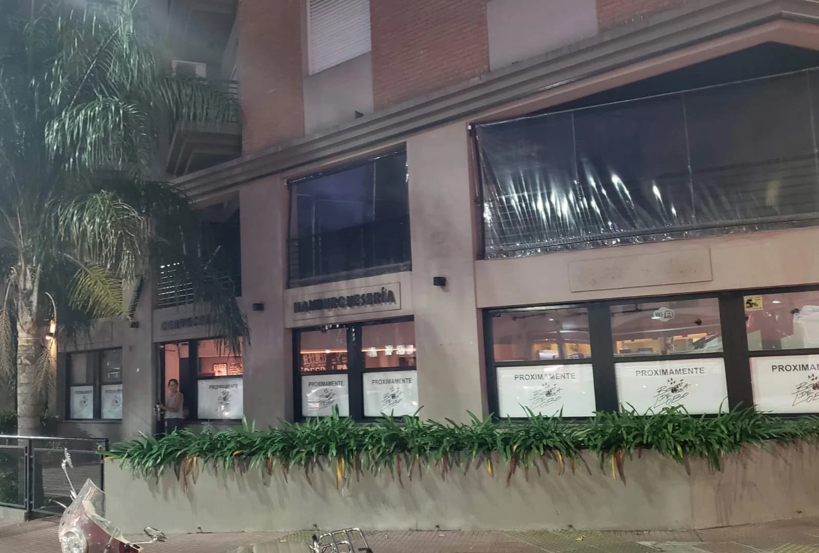 La esquina de Boca de Lobo Floresta